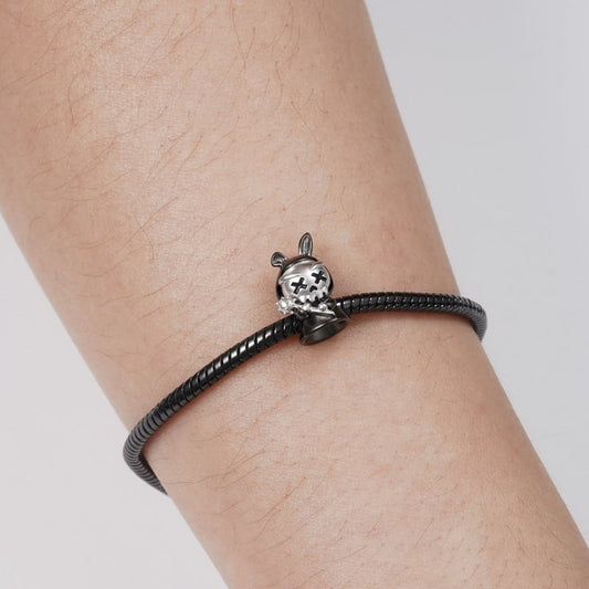 Gnoce Violent Rabbit Charm_3