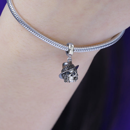 Gnoce Curly Hair Skull Hat Charm_3