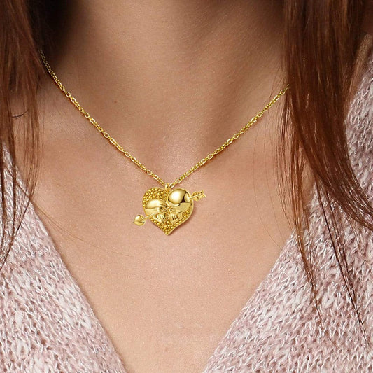 Gnoce Arrow Through Heart Skull Necklace_3