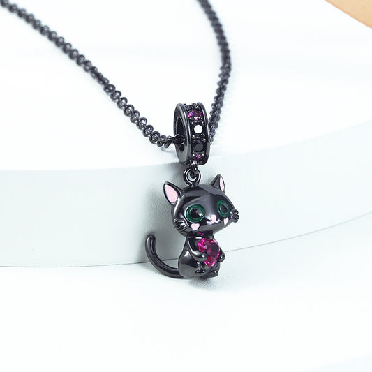 Black Cat Embraces Heart Gemstone Necklace_3