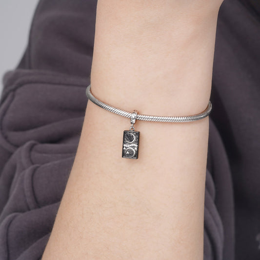 Gnoce "the Moon" Tarot Charm_4
