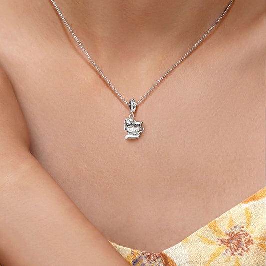 Gnoce A Lovely Girl Embraces Cat Charm Platinum-plated Silver Blend_7