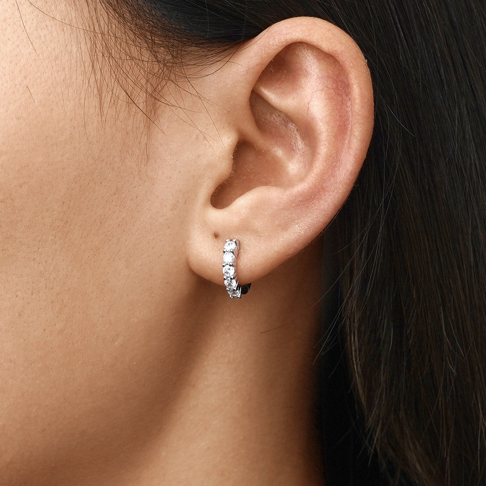 Gnoce Diamond Huggie Stud Earrings_6