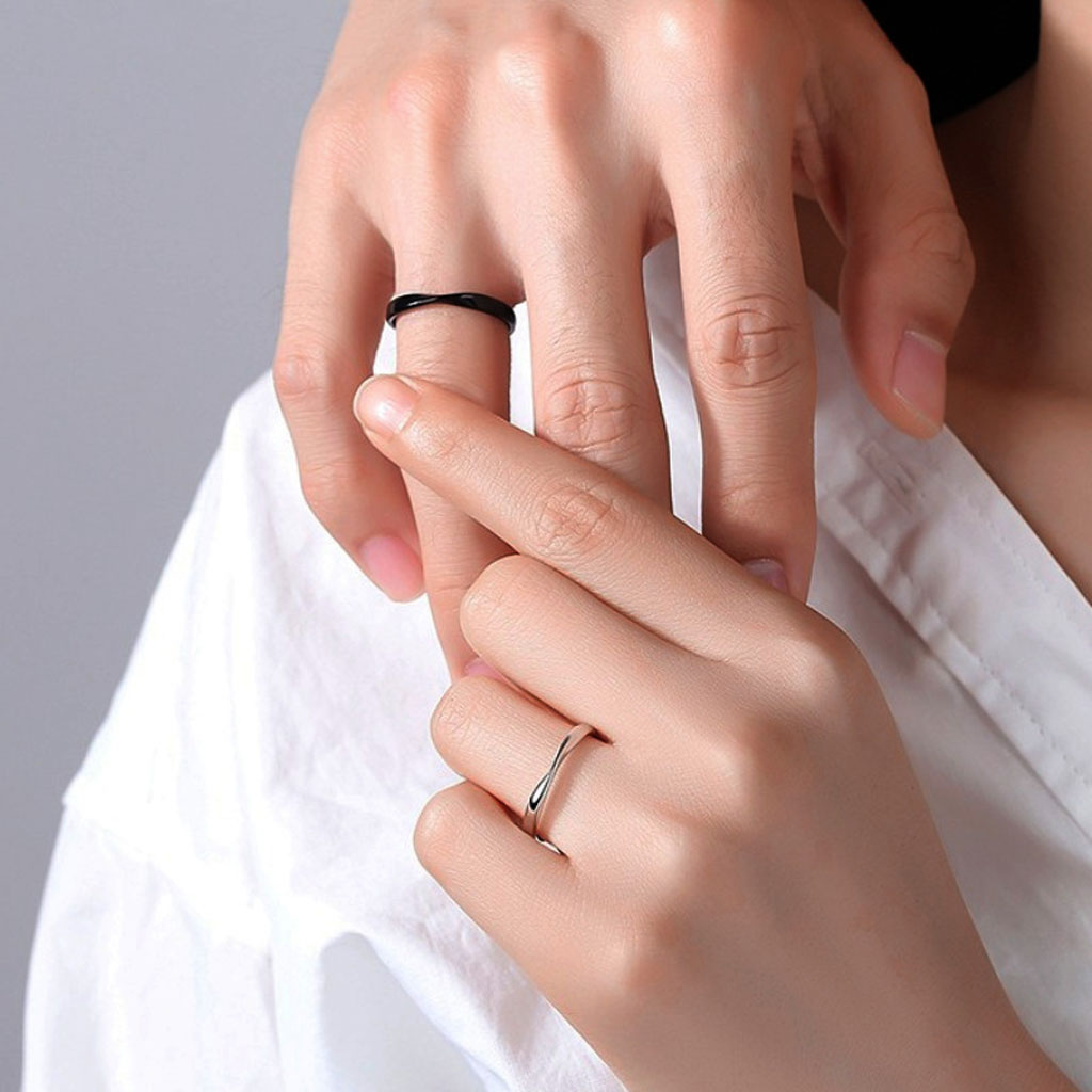 Gnoce Mobius White Women's Band_4