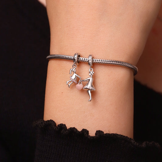 Gnoce Holding Hand Double Charm Platinum-plated Silver Blend_7