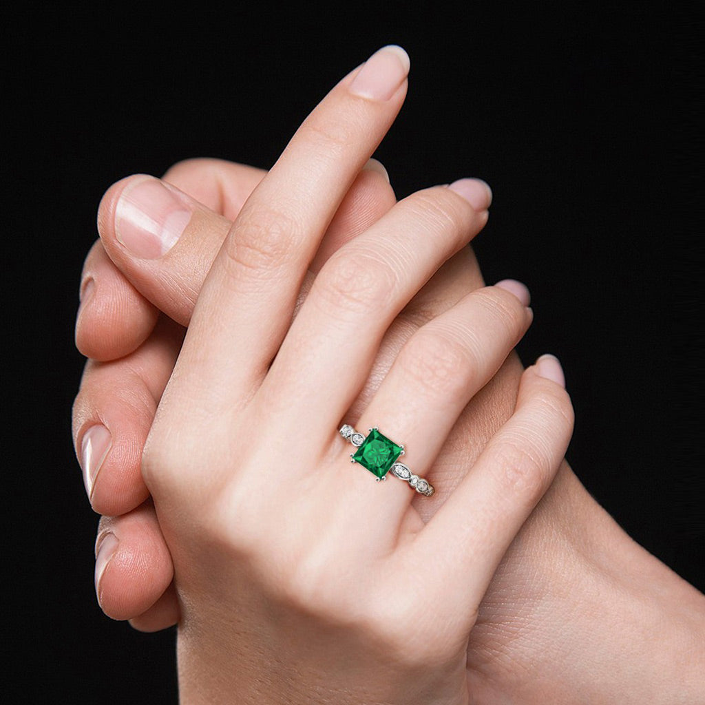 Gnoce Princess Cut Emerald Ring Platinum-plated Silver Blend_7