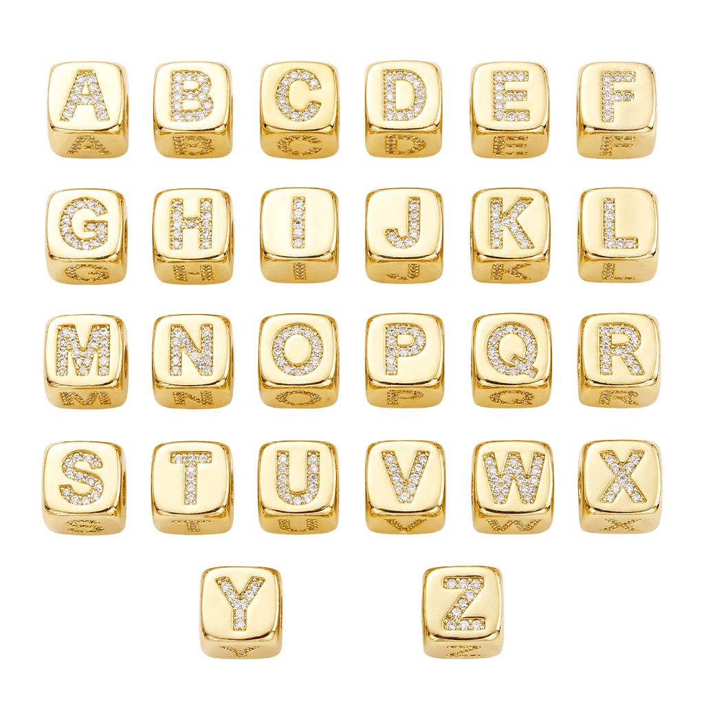 Gnoce Simple Initial Square Necklace_5