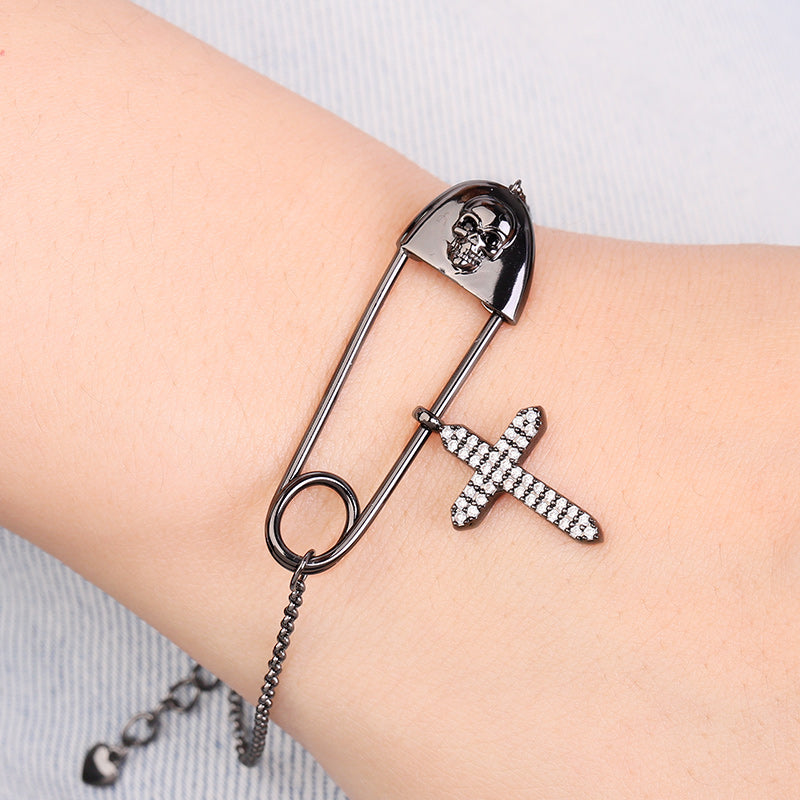 Gnoce Skull Paperclip Crystal Zircons Cross Bracelet_3