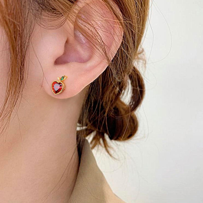 Gnoce Apple Stud Earring_3