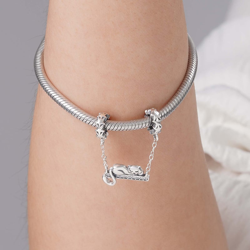 Gnoce Lovely Cat on a Star Swing Charm Inlaid with Crystal Gemstones_3