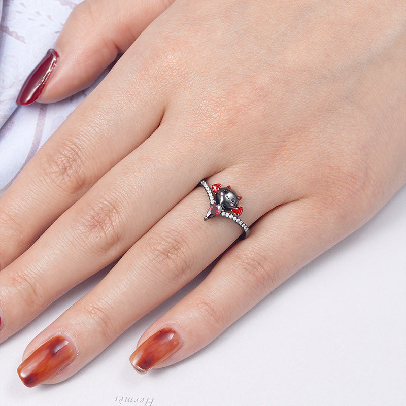 Gnoce Bat of Love Heart Ruby V-Ring_3