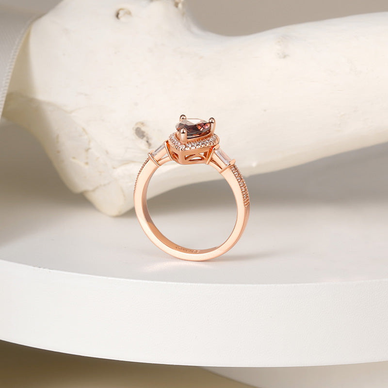 Gnoce Sparkling Brown Teardrop Promise Ring_4
