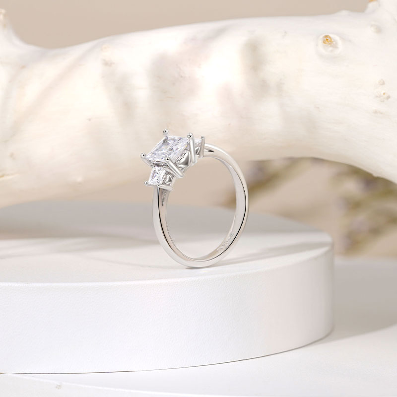 Clear Three-Stone Ring 925 Sterling Silver with Gemstone_5