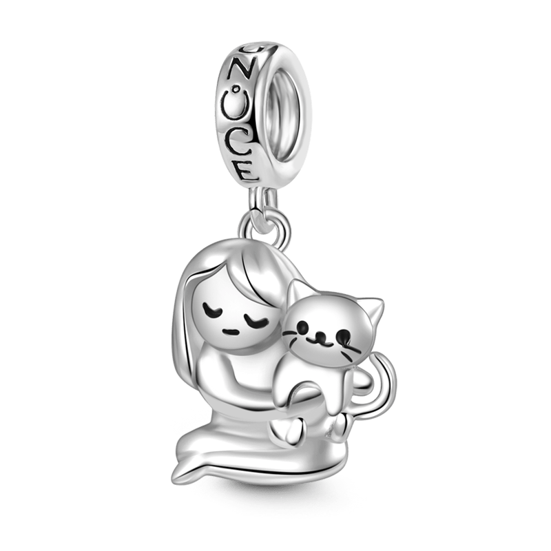 Gnoce A Lovely Girl Embraces Cat Charm Platinum-plated Silver Blend_1