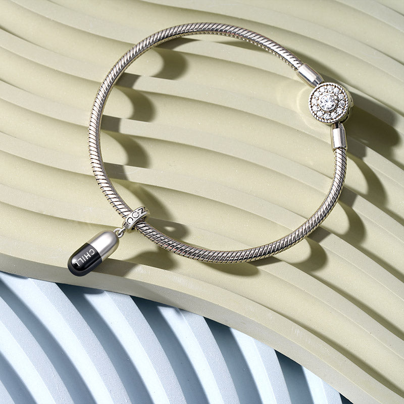 Gnoce Chill Pill Charm_3