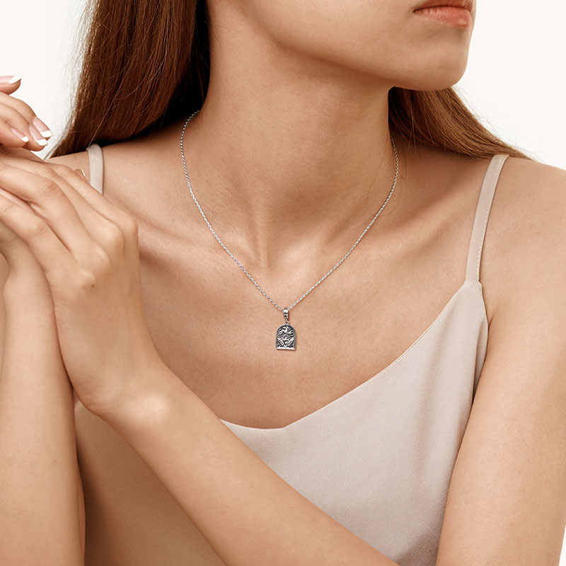 Gnoce Vintage Confirmation Charm_6