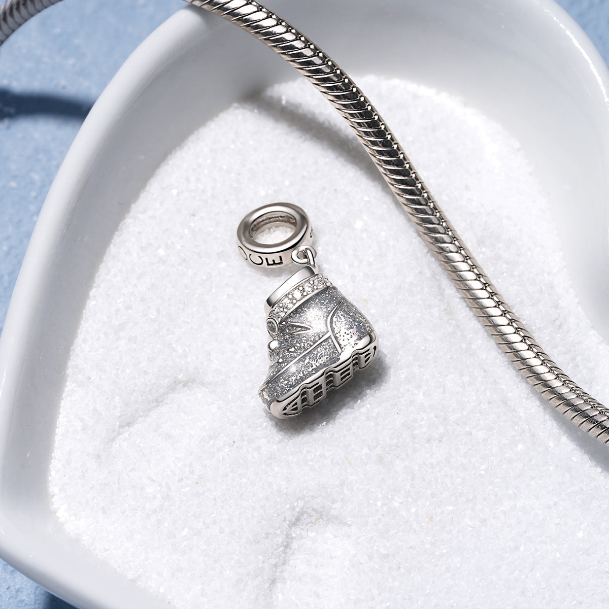Gnoce Sparkling Snowshoes Charm Platinum-plated Silver Blend_3