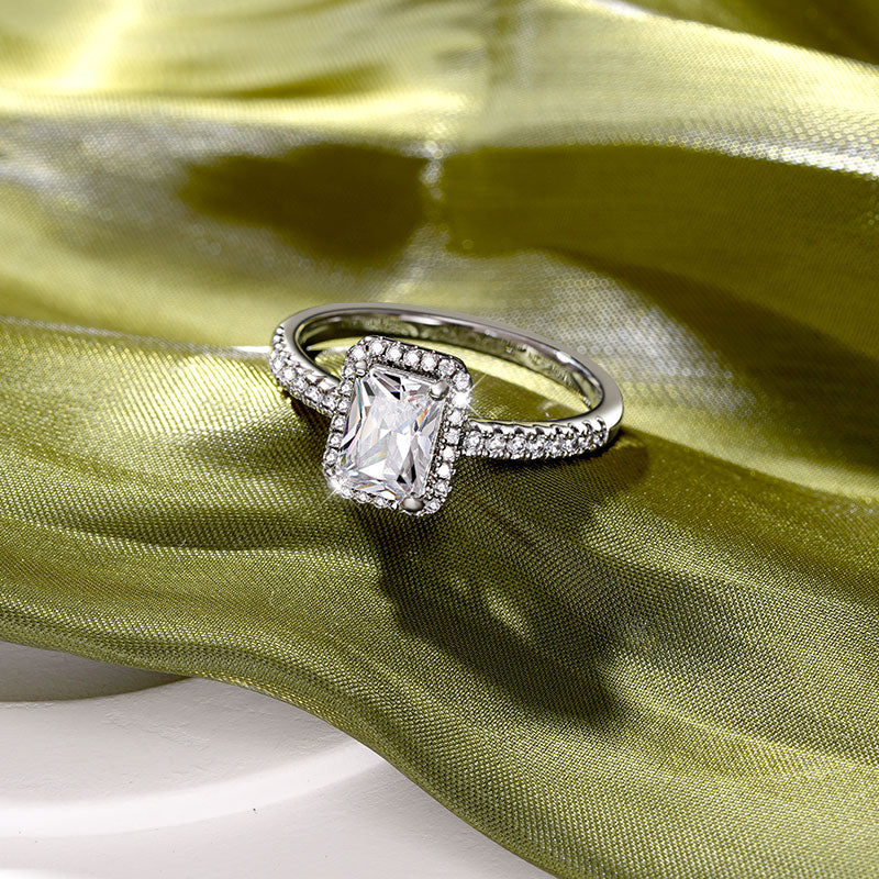 Gnoce Rectangular-cut Promise Ring_3