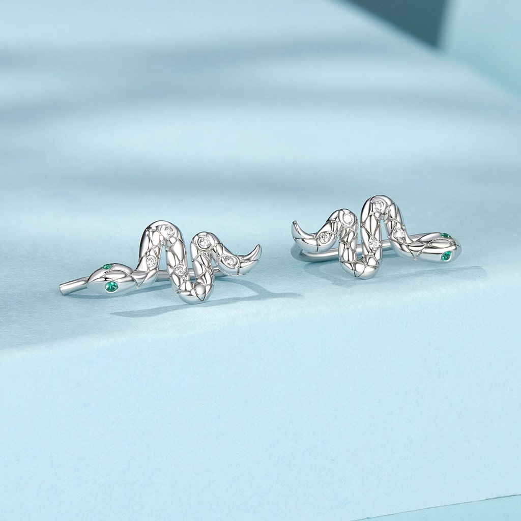 Gnoce Sparkling Snake Earring Hook_2