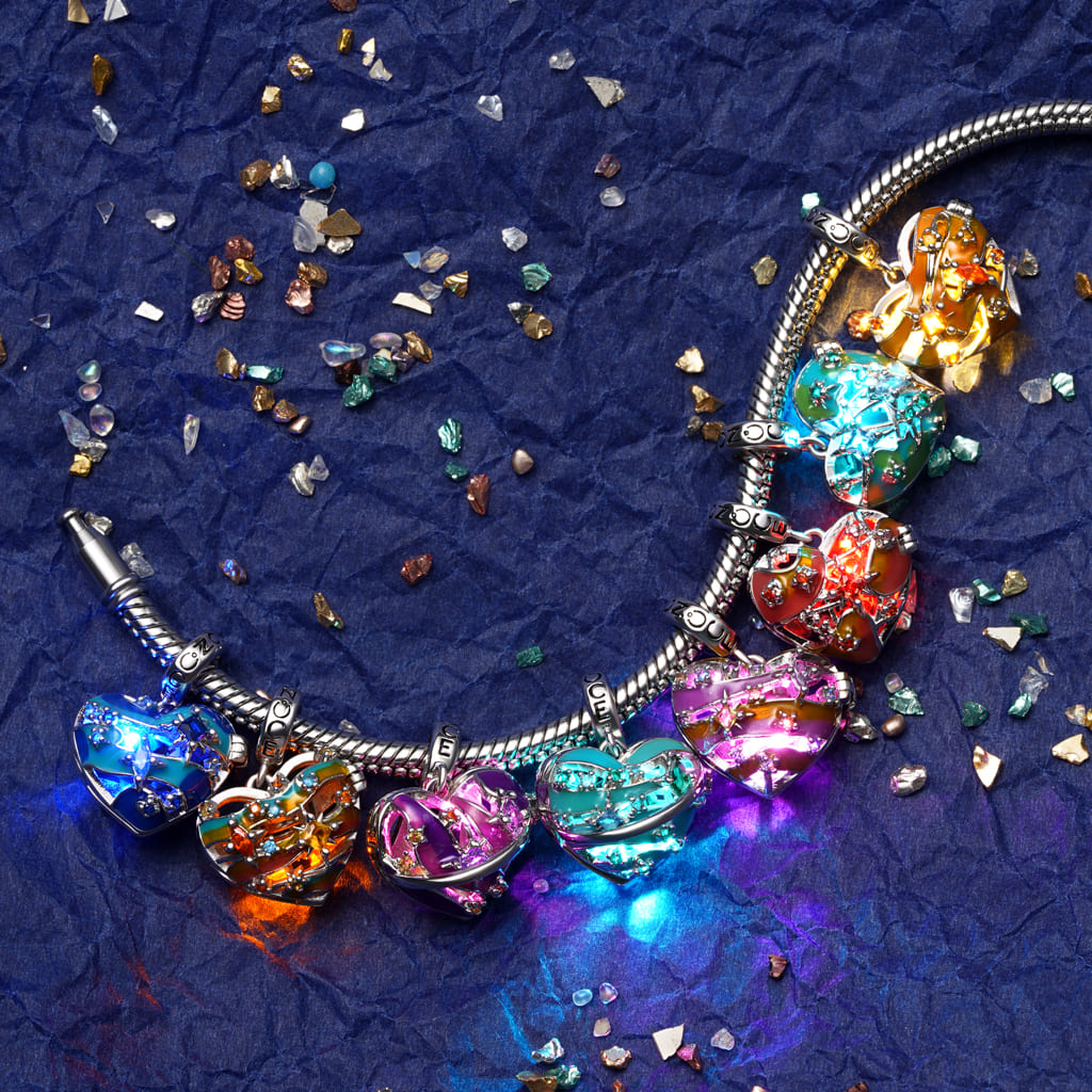 Gnoce Heart Solar System Wireless LED Glow Neptune Pendant Dangle Charm_5