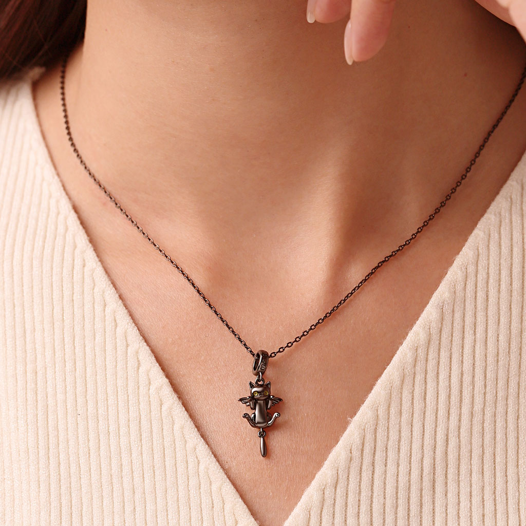 Gnoce Black Cat with Bat Wings Charm_4