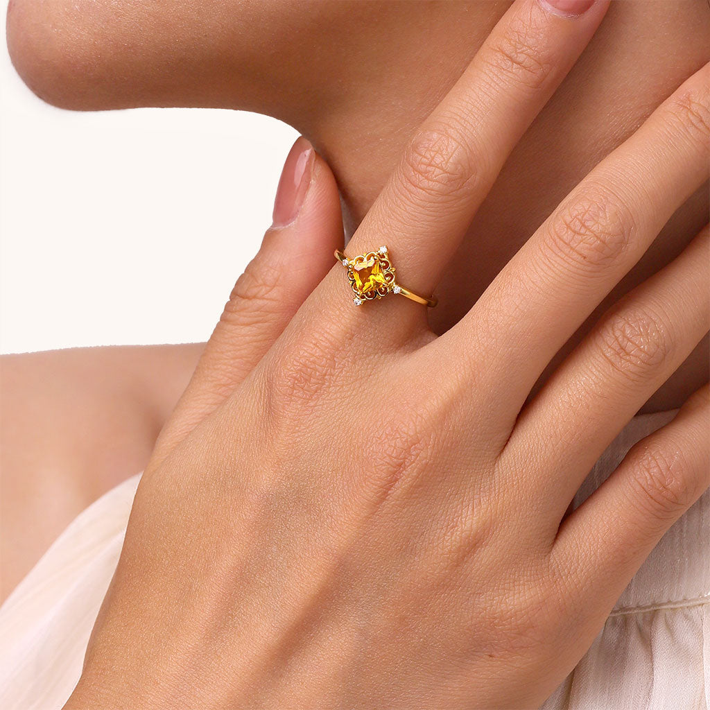 Gnoce Yellow Square Cut Patterned Base Solitaire Rings_4