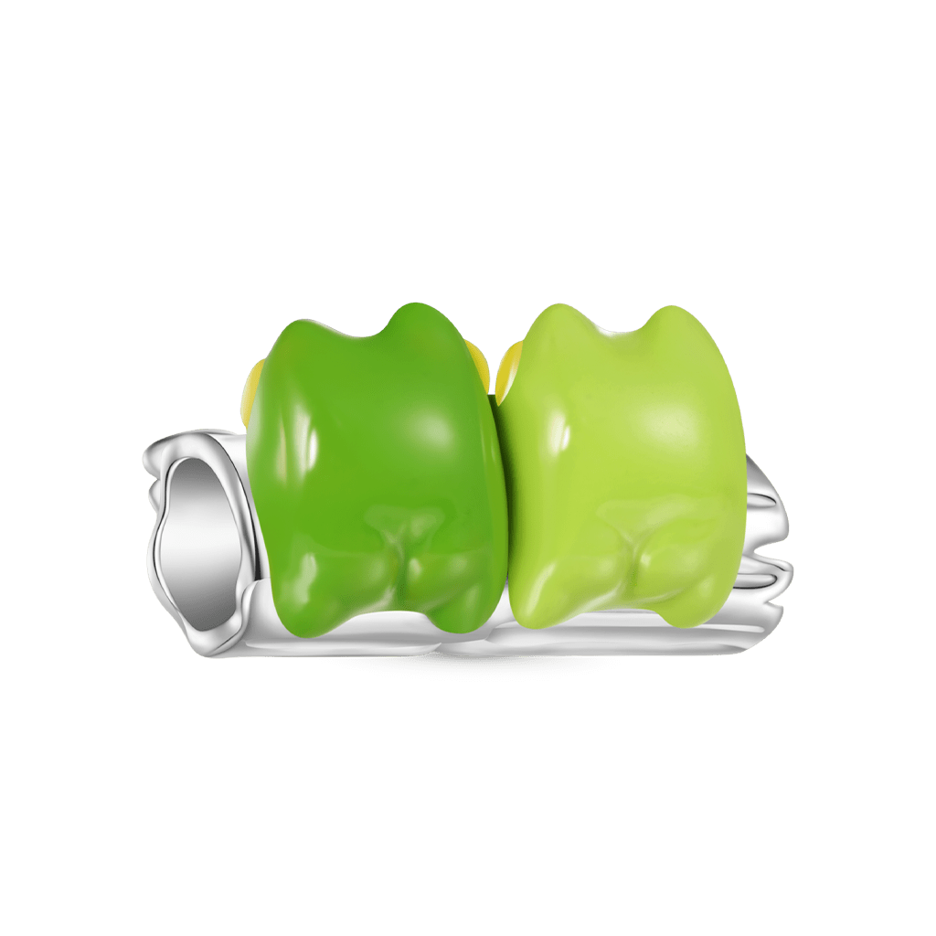 Frogs in Love Charm_2