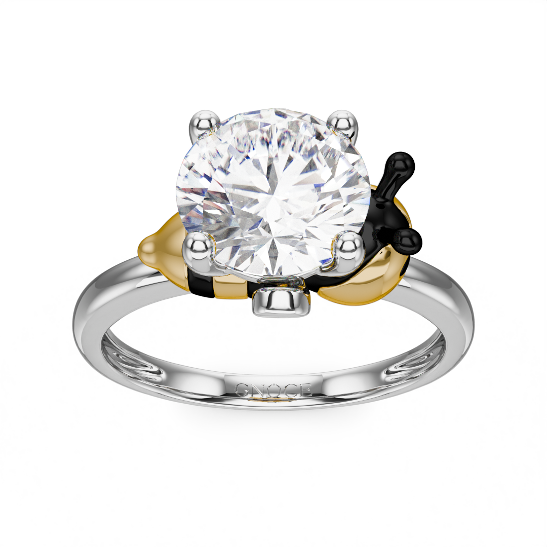 Gnoce Bee Embraces Moissanite Round Cut Ring_2