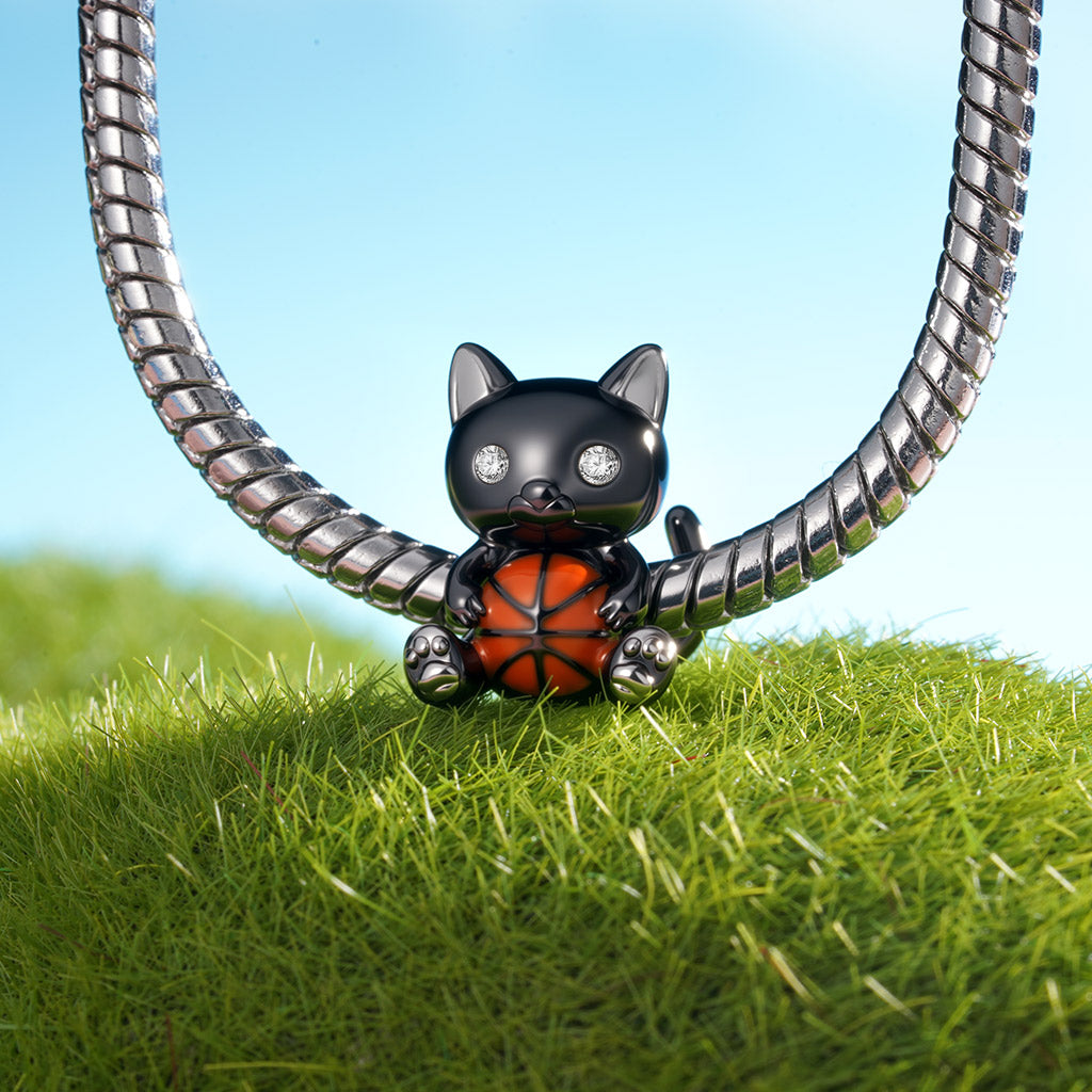 Gnoce Halloween Black Cat Embrace Basketball Charm_3