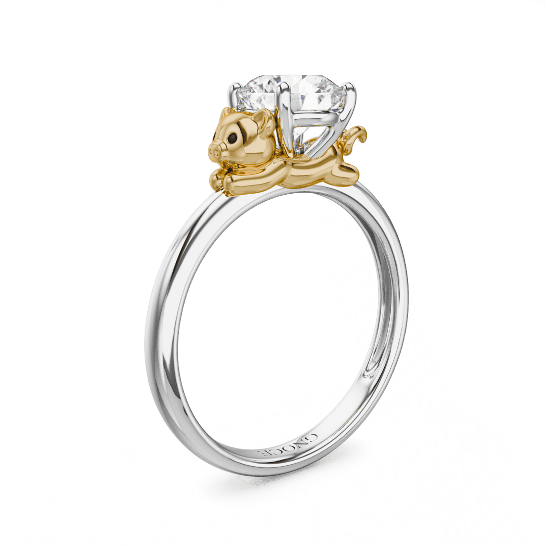Gnoce Playful Golden Pig Embraces Moissanite Round Cut Ring_1