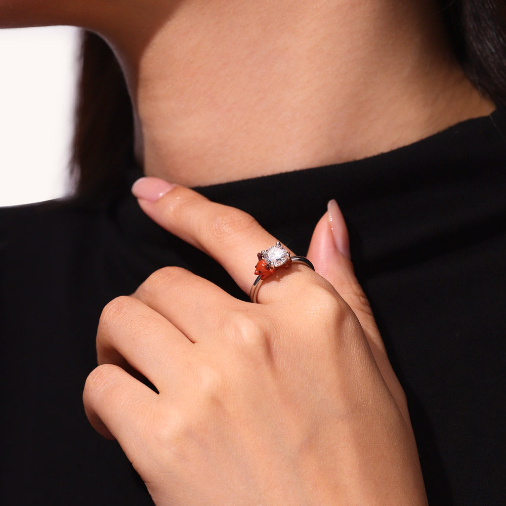 Gnoce Reindeer Embraces Moissanite Round Cut Ring_8