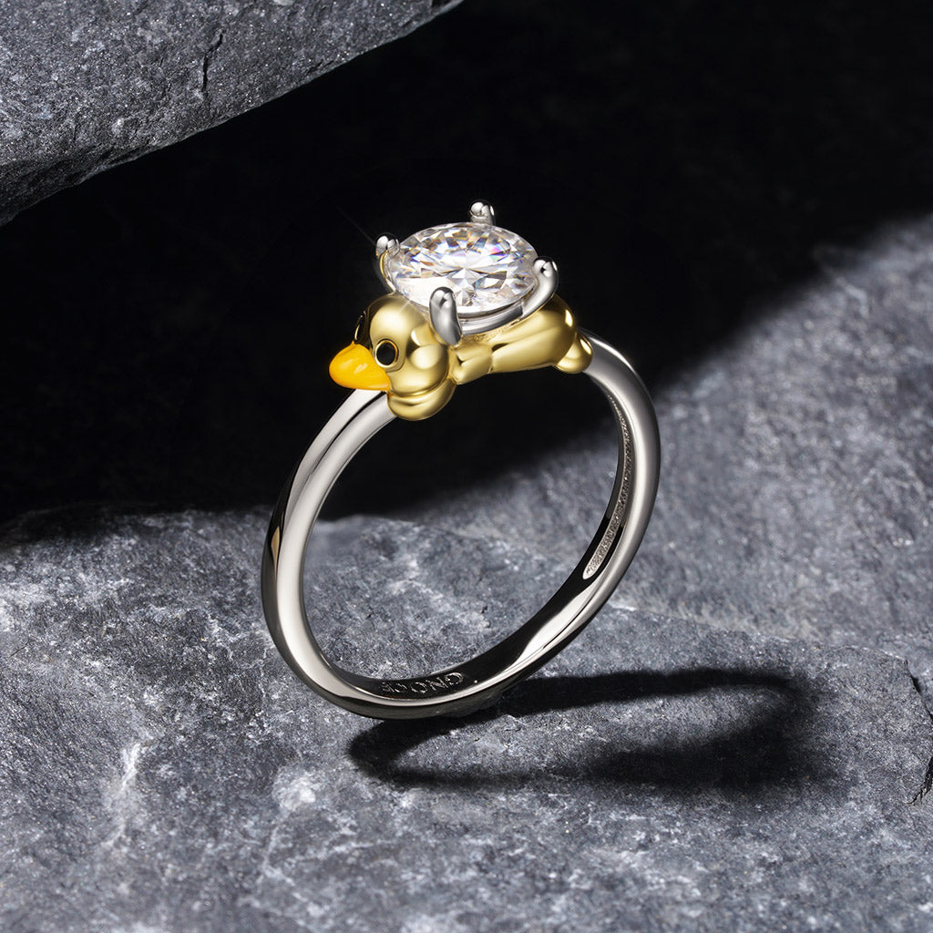 Gnoce Duck Embraces Moissanite Round Cut Ring_7
