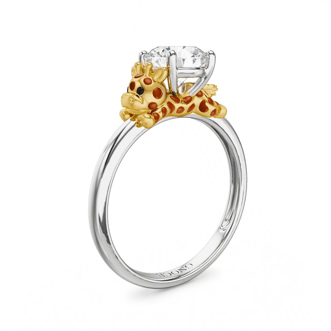 Gnoce Giraffe Embraces Moissanite Round Cut Ring_1