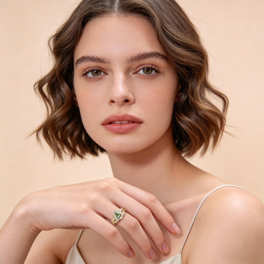 Nature's Embrace Pear-cut Leaf Ring_3