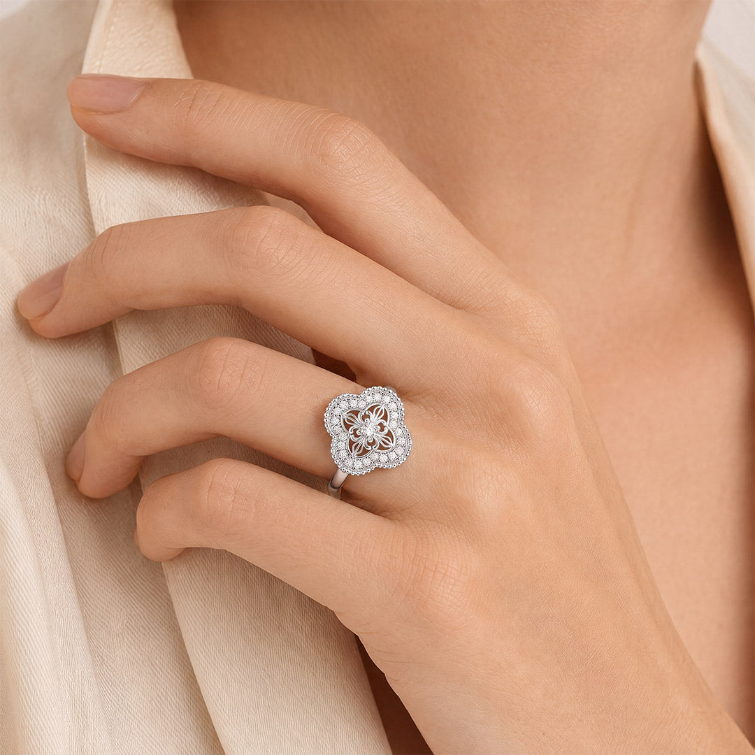Gnoce Oval Filigree Clover Ring Platinum-plated Silver Blend_2