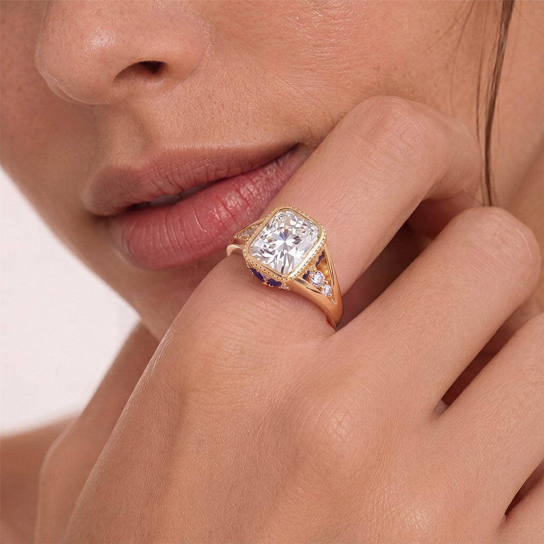 Gnoce Cushion Cut Moissanite Bezel Blue Accent  Ring_2