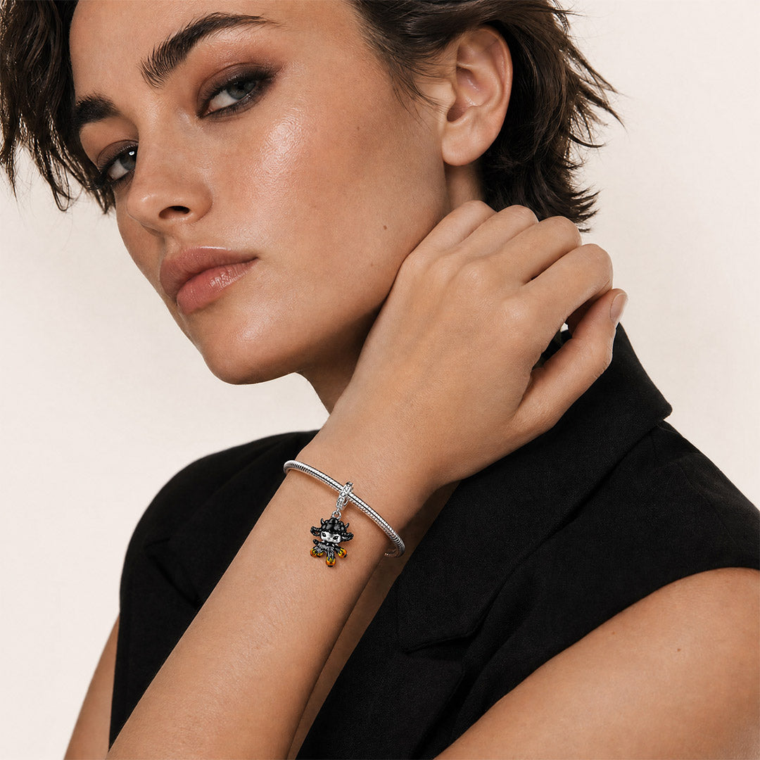 Gnoce Punk Glow‑in‑the‑dark Individual Goat Rebel Clasp Dangle Charm Black Gold-plated Silver Blend_6